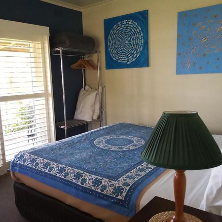Lakes Entrance Waterfront Cottages With King Beds Eksteriør billede