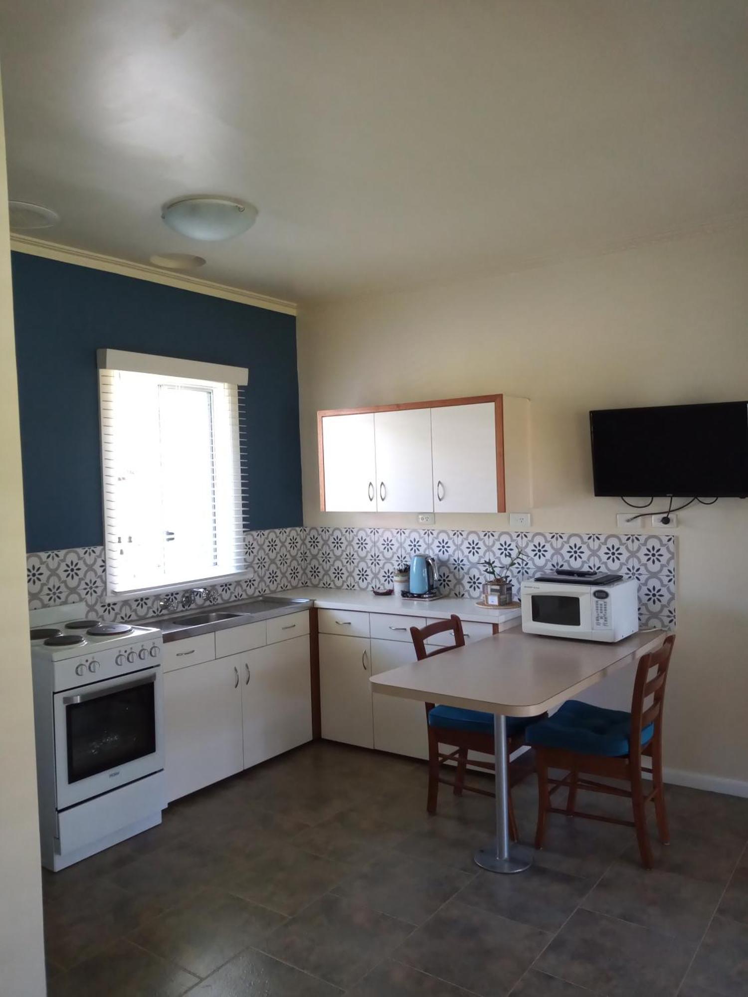 Lakes Entrance Waterfront Cottages With King Beds Eksteriør billede