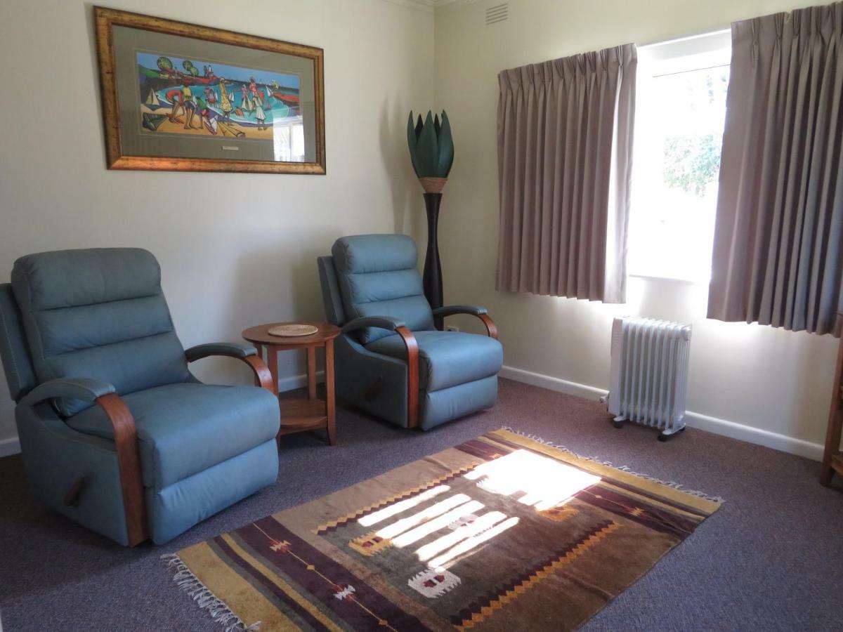 Lakes Entrance Waterfront Cottages With King Beds Eksteriør billede